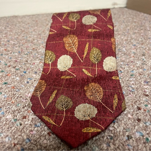 Vintage Ermenegildo Zegna Neck Tie Red Floral 100% Silk Made In Italy - Picture 2 of 7